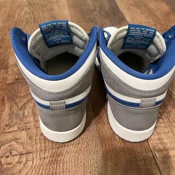 Air Jordan 1 Retro High OG GS ‘True Blue’ 2023 - Picture 2 of 5